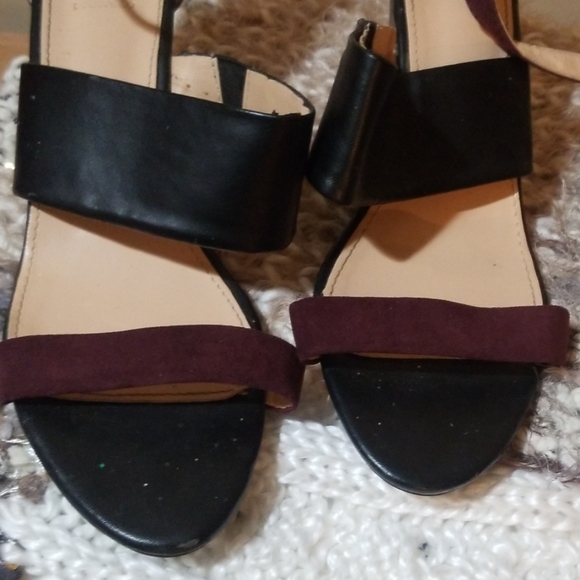 2 inch wedge open toe sandle - Picture 4 of 5